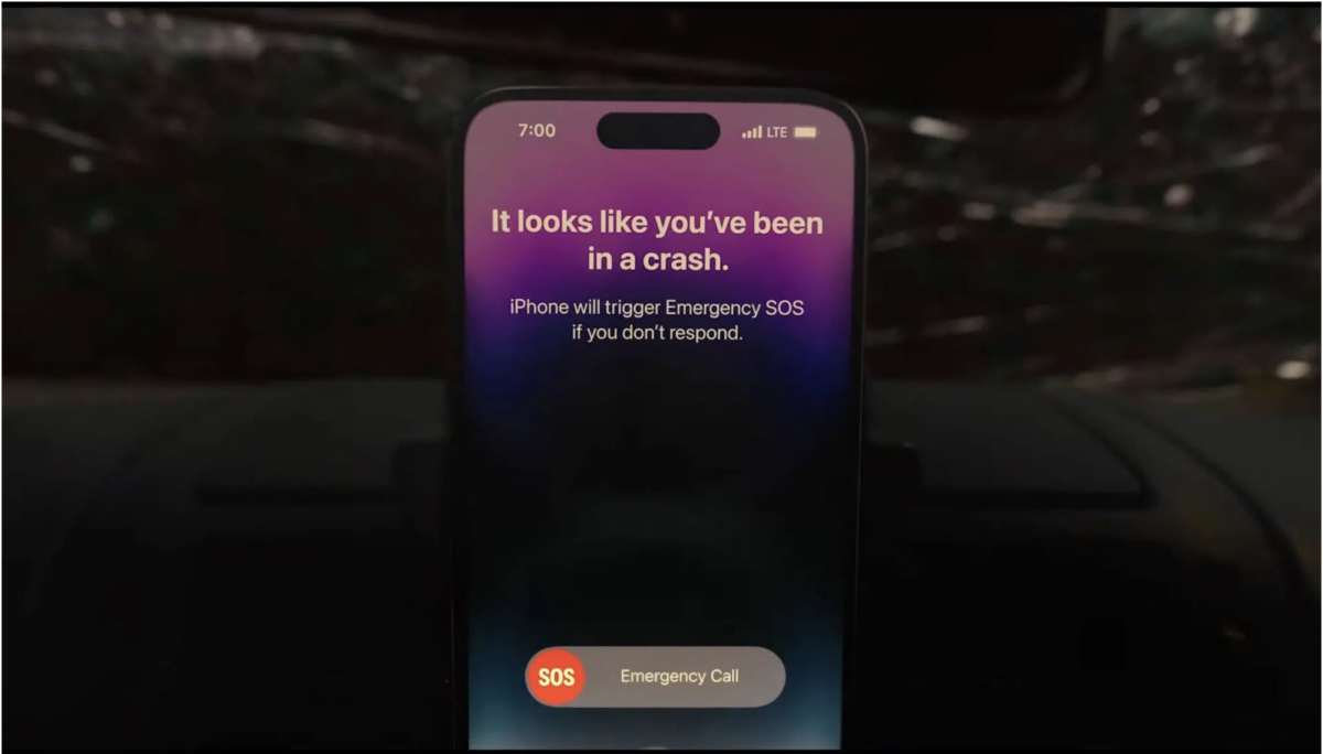 Detecção de Acidentes do iPhone 14 salva homem no Estados Unidos | Startupi