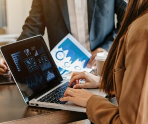 Sistema de gestão empresarial: como implementar no seu negócio gestão