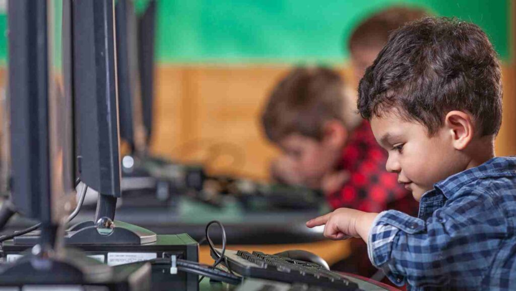 Senado dos EUA cria projetos de lei para tornar Internet mais segura para crianças