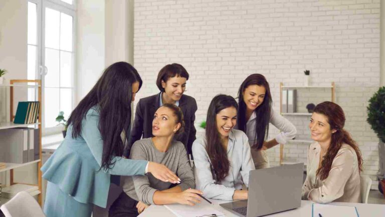 O papel da liderança feminina na transformação digital