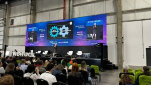 “Não é sobre novas profissões, mas sobre novos profissionais”: Martha Gabriel fala sobre impacto da IA no mercado de trabalho Martha Gabriel mercado de trabalho IA Digitalks Expo