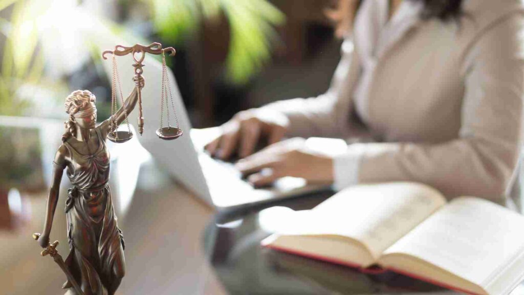 Conheça a Zeno: legaltech que oferece digitalização e gestão de processos para advogados