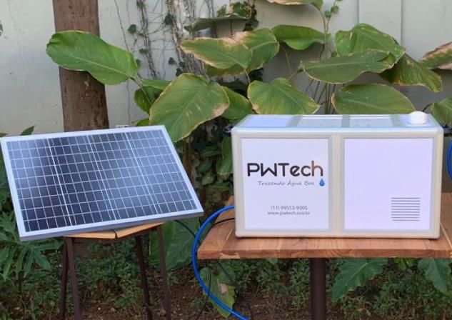 Purificador de água da PWTech ligado à placas de energia solar