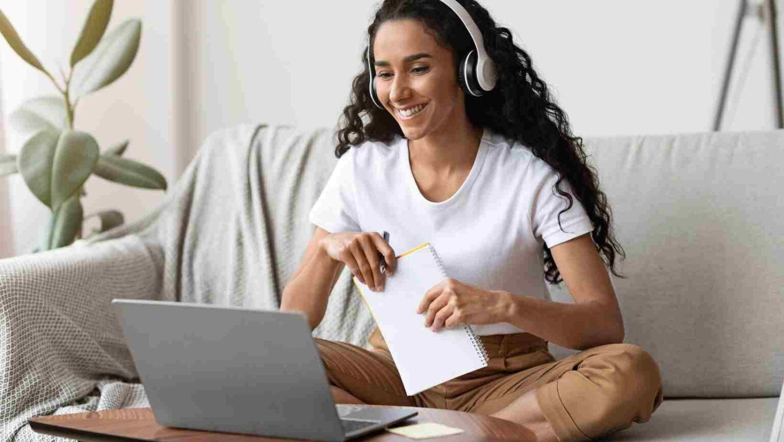 Vinteum lança programa gratuito para formar desenvolvedores em Bitcoin e Lightning Network Vinteum lança programa gratuito para formar desenvolvedores em Bitcoin e Lightning Network