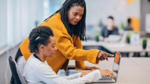 bolsas em tecnologia mulheres