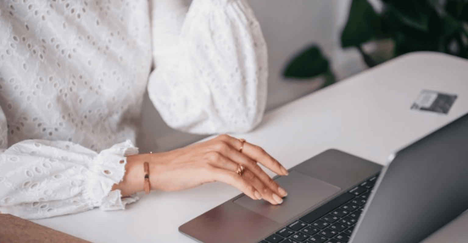 CAIXA e DIO oferecem bolsas de estudo para capacitar mulheres em IA e Low Code CAIXA e DIO oferecem bolsas de estudo para capacitar mulheres em IA e Low Code