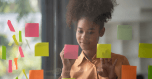 Planejamento de 5 anos morreu: como o ciclo de 90 dias salva a estratégia da volatilidade Planejamento de 5 anos morreu: como o ciclo de 90 dias salva a estratégia da volatilidade