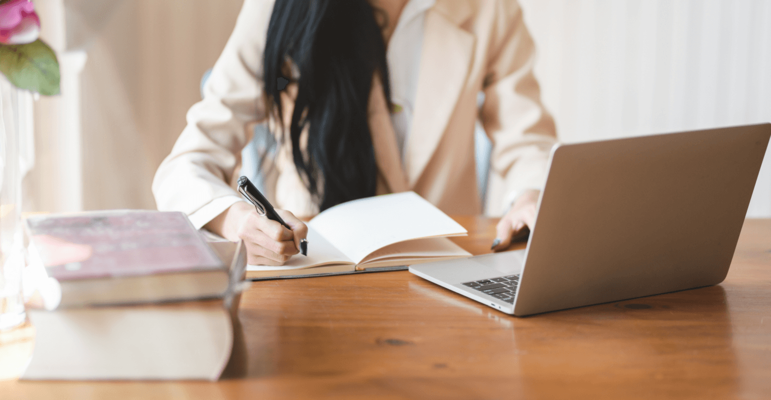 PMEs fundadas por mulheres são maioria no e-commerce e 66% delas empreendem sozinhas, revela Nuvemshop