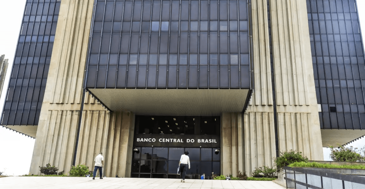 Alta da Selic: o que acontece com os investimentos em startups?