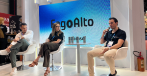 iFood aponta experiência do cliente como ponto chave da recorrência em restaurantes durante painel do Fogo Alto