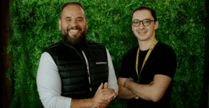 Amure Pinho, fundador do Investidores.vc e Pedro Pontes, fundador e CEO do Chefia