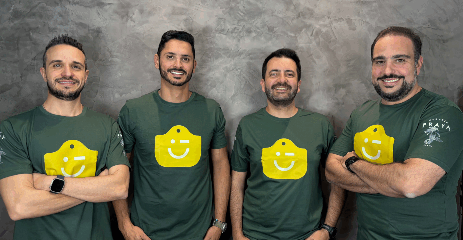 Minha Quitandinha e Onii anunciam fusão Guilherme Mauri, Douglas Pena (sócios-fundadores da Minha Quitandinha), Bruno Fabbri e Victor Bermudes (sócios-fundadores da Onii) Divulgação