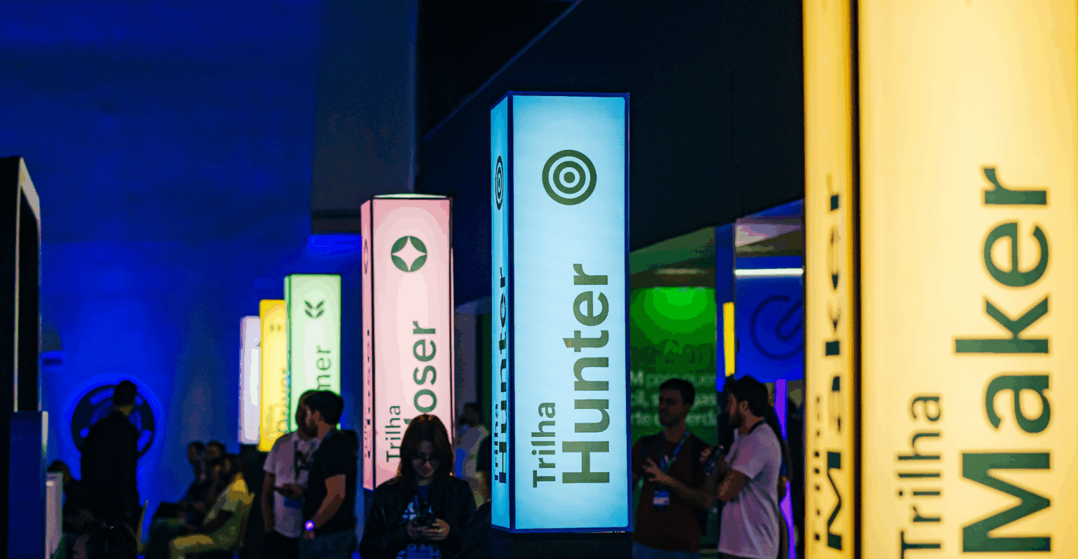 CRM Zummit 2025 reúne líderes de tecnologia e discute segurança digital, IA e novo perfil do consumidor CRM ZUMMIT