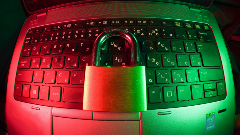 Gen projeta impactos de IA, falsificações e golpes no cenário de segurança digital em 2026 gen