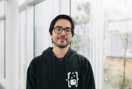 Startup brasileira levanta US$ 1 milhão para conectar IA às operações das empresas