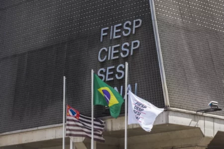 Hackeando a burocracia: o pivot jurídico na gestão da empresa